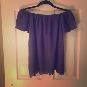 Francesca's: Cold shoulder top
